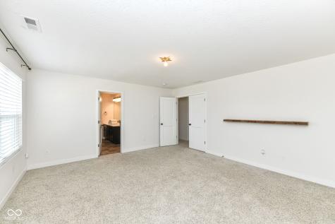 18372 Clayborne Drive Westfield IN 46074