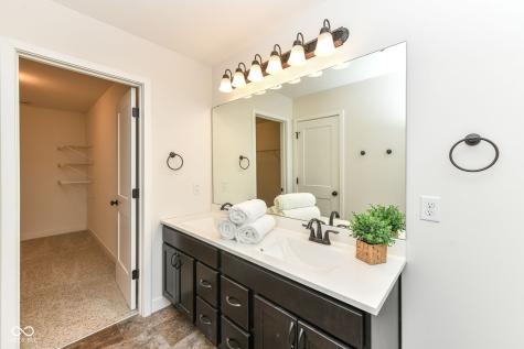 18372 Clayborne Drive Westfield IN 46074