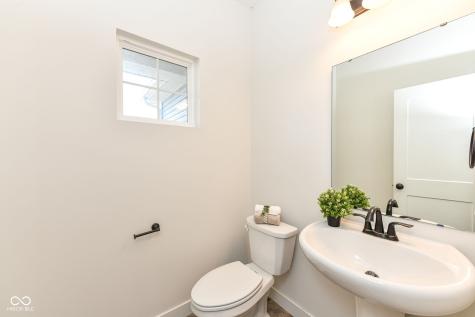 18372 Clayborne Drive Westfield IN 46074