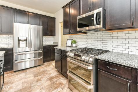18372 Clayborne Drive Westfield IN 46074