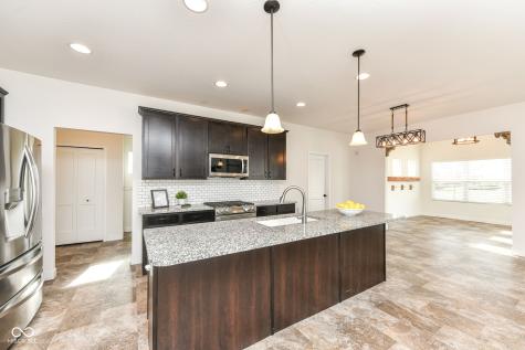 18372 Clayborne Drive Westfield IN 46074