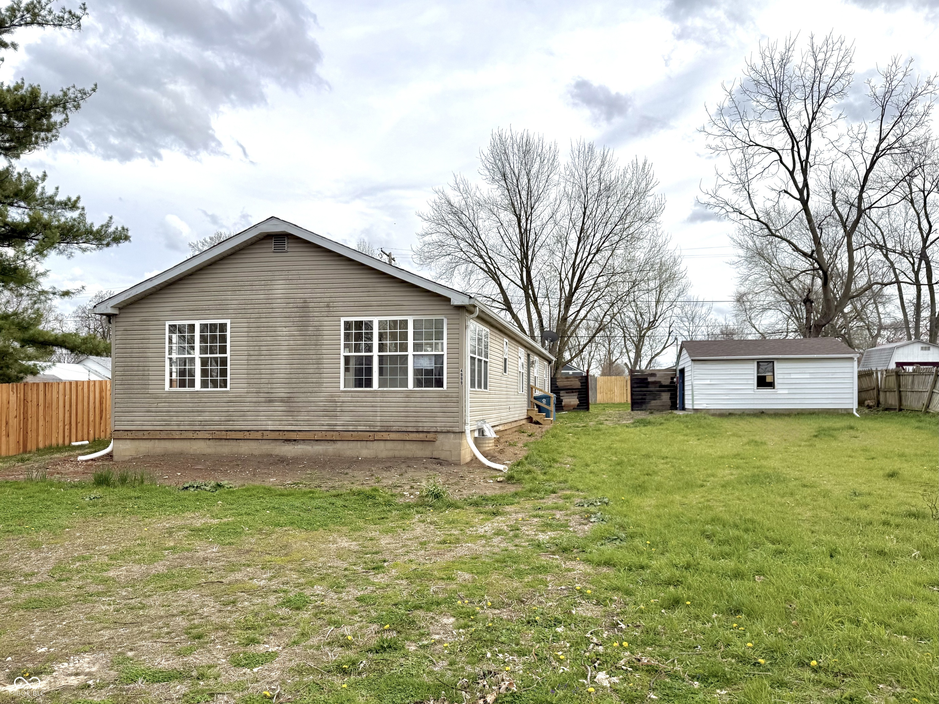 4999 W Caven Street Indianapolis IN 46241