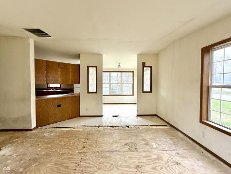 4999 W Caven Street Indianapolis IN 46241