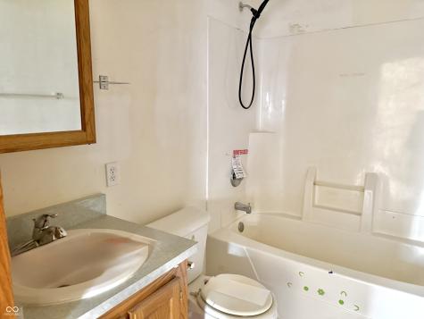 4999 W Caven Street Indianapolis IN 46241