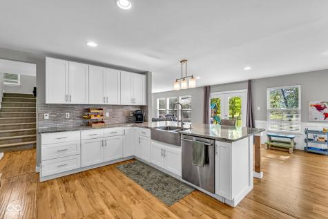 10328 Windward Drive Indianapolis IN 46234