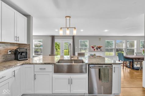 10328 Windward Drive Indianapolis IN 46234