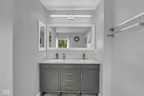 10328 Windward Drive Indianapolis IN 46234