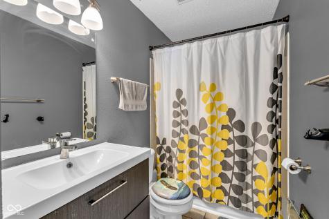 10328 Windward Drive Indianapolis IN 46234
