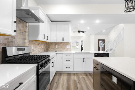3214 Skyview Court Columbus IN 47203