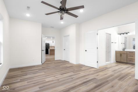 3214 Skyview Court Columbus IN 47203