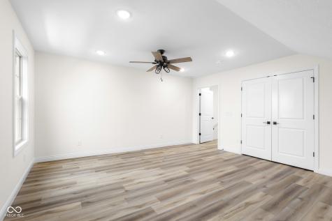 3214 Skyview Court Columbus IN 47203