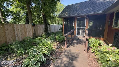 5631 Shelby Street Indianapolis IN 46227