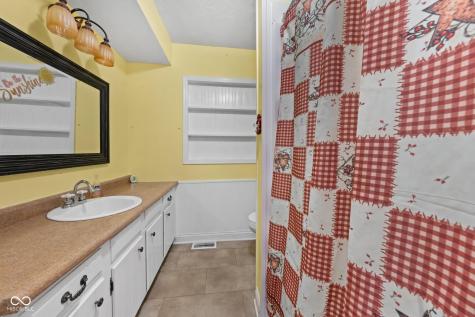 5631 Shelby Street Indianapolis IN 46227