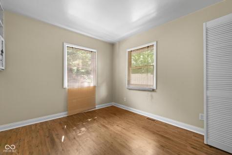 5631 Shelby Street Indianapolis IN 46227