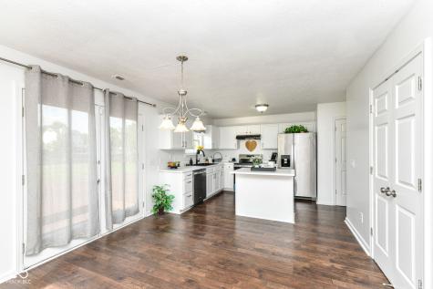 10708 Young Lake Drive Indianapolis IN 46239
