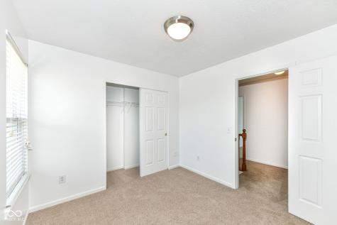 10708 Young Lake Drive Indianapolis IN 46239