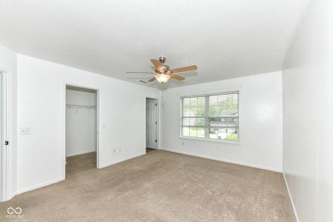 10708 Young Lake Drive Indianapolis IN 46239