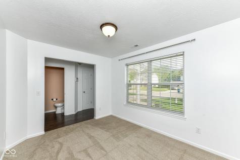10708 Young Lake Drive Indianapolis IN 46239