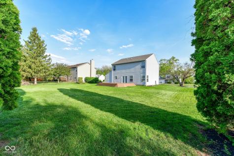 10708 Young Lake Drive Indianapolis IN 46239