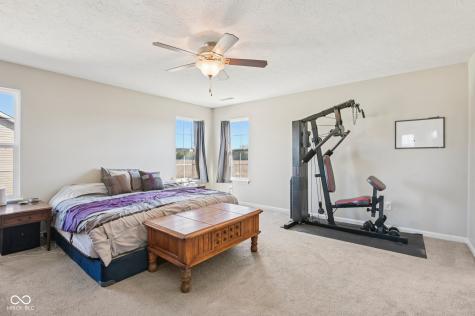 1749 N Creekwater Pass Greenfield IN 46140