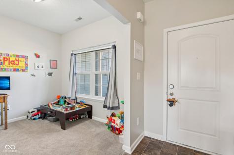 1749 N Creekwater Pass Greenfield IN 46140