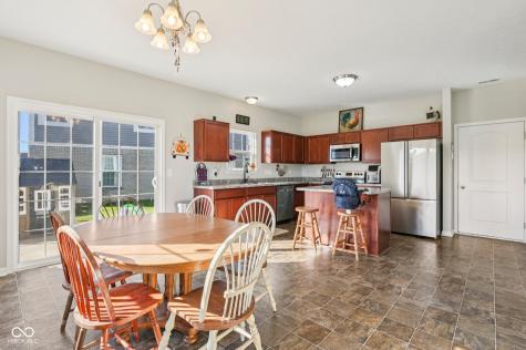 1749 N Creekwater Pass Greenfield IN 46140