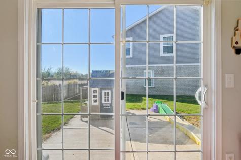 1749 N Creekwater Pass Greenfield IN 46140