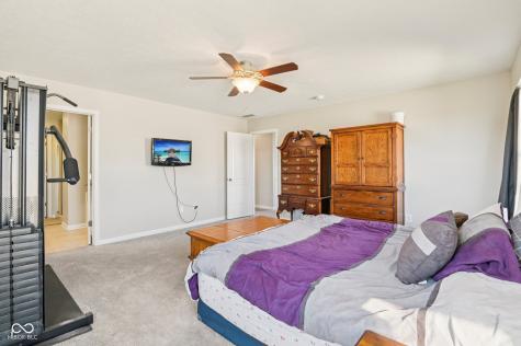 1749 N Creekwater Pass Greenfield IN 46140