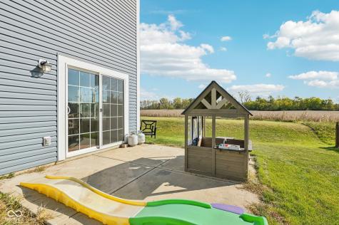 1749 N Creekwater Pass Greenfield IN 46140