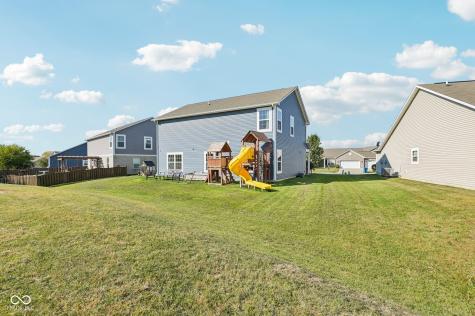 1749 N Creekwater Pass Greenfield IN 46140
