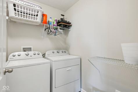 1749 N Creekwater Pass Greenfield IN 46140