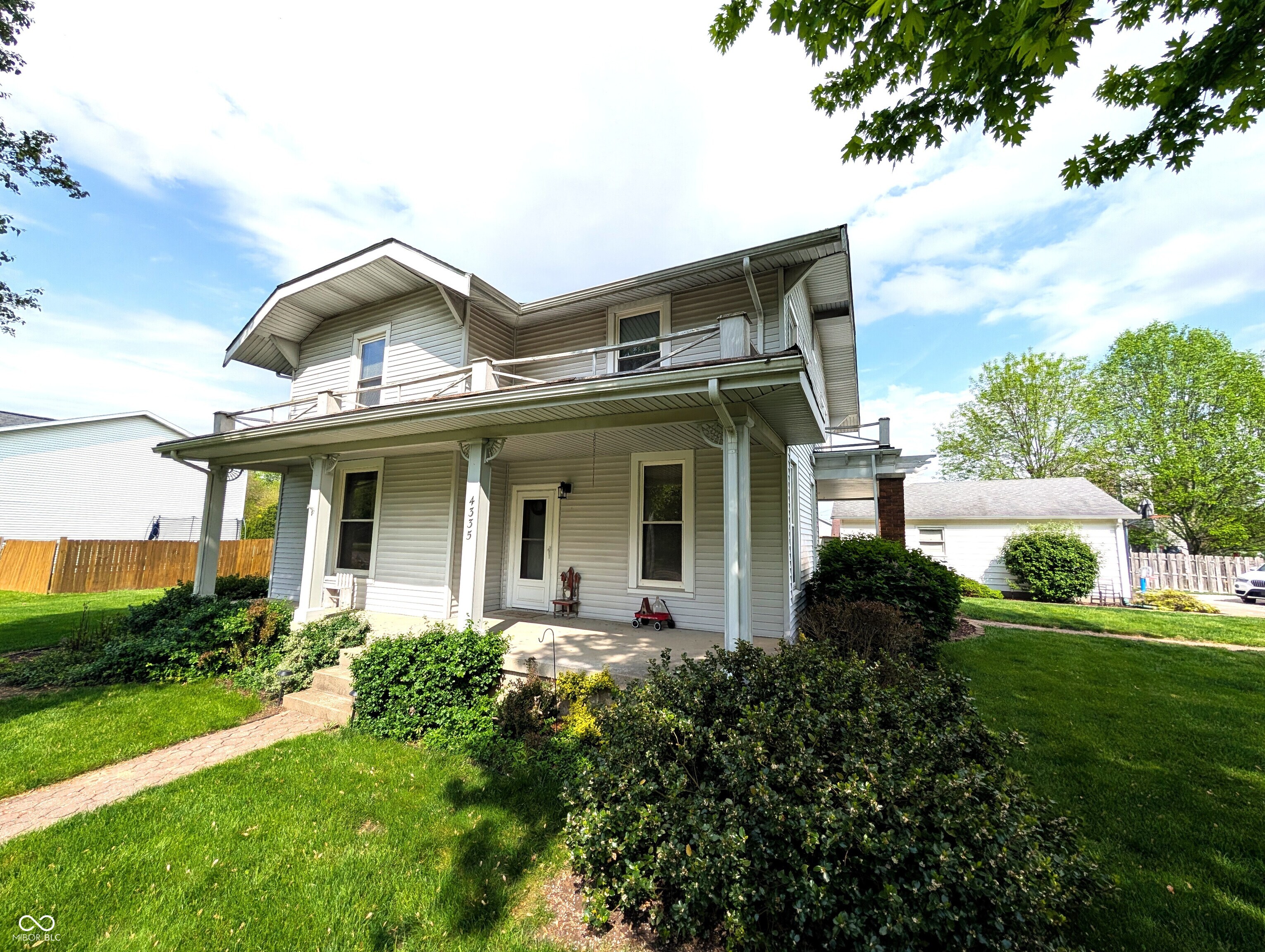 4335 River Road Columbus IN 47203