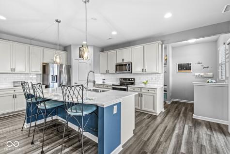 12930 Gilmour Drive Fishers IN 46037
