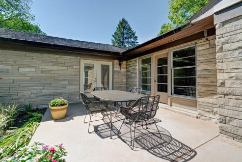 351 W 63rd Street Indianapolis IN 46260