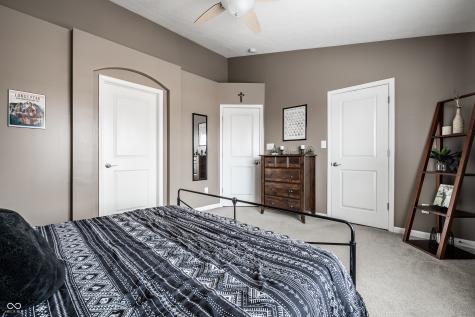 8261 Dan Allen Drive Fishers IN 46038