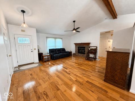 152 E 300 S Crawfordsville IN 47933