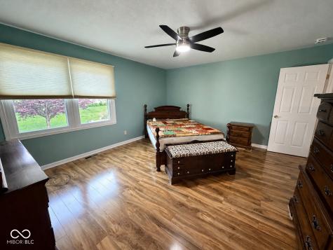 152 E 300 S Crawfordsville IN 47933