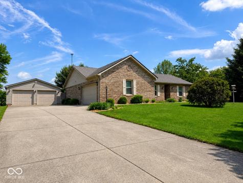 152 E 300 S Crawfordsville IN 47933