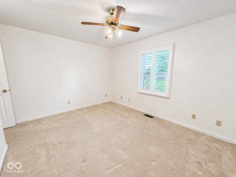 152 E 300 S Crawfordsville IN 47933