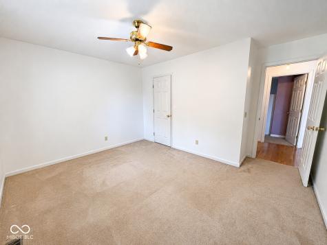 152 E 300 S Crawfordsville IN 47933