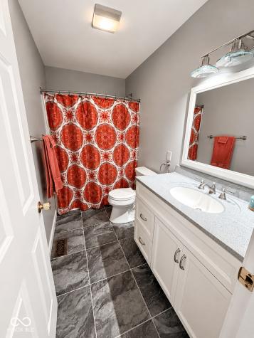 152 E 300 S Crawfordsville IN 47933