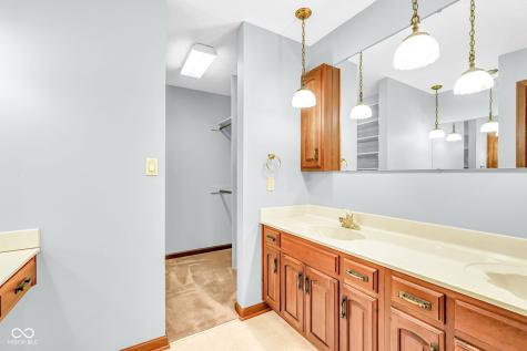 5697 Ridge Hill Way Avon IN 46123