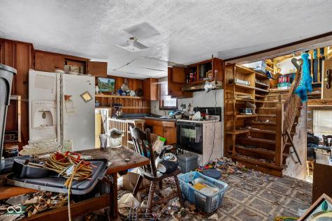 729 N County Road 900 E Avon IN 46123