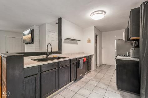 221 W Chester Drive Ellettsville IN 47429