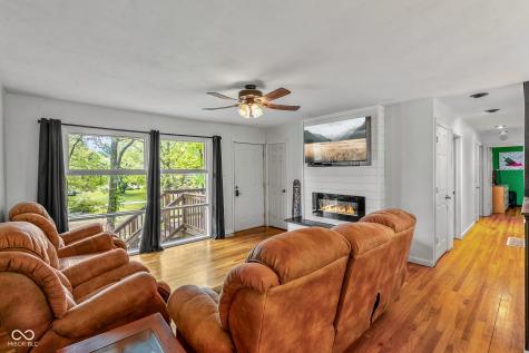 221 W Chester Drive Ellettsville IN 47429