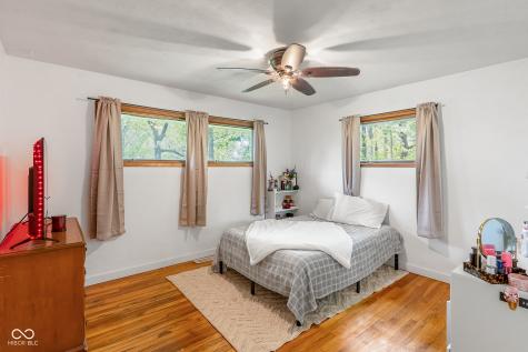 221 W Chester Drive Ellettsville IN 47429