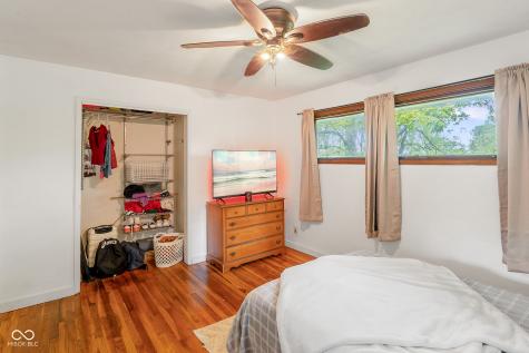 221 W Chester Drive Ellettsville IN 47429