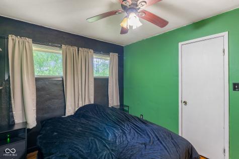 221 W Chester Drive Ellettsville IN 47429