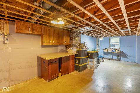 221 W Chester Drive Ellettsville IN 47429