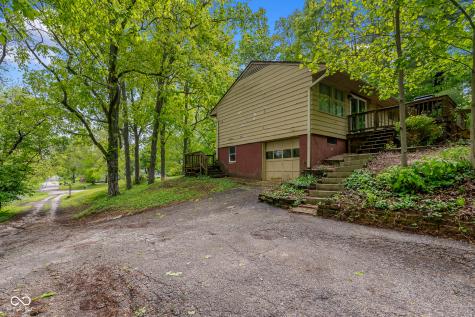 221 W Chester Drive Ellettsville IN 47429